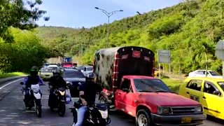 Dos motociclistas resultaron heridos tras accidente en Autopista de Floridablanca