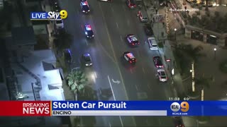 Crazy Police Pursuit In LA... Lots of Citizens Get Involved in This One, It's Definitely A Spectacle