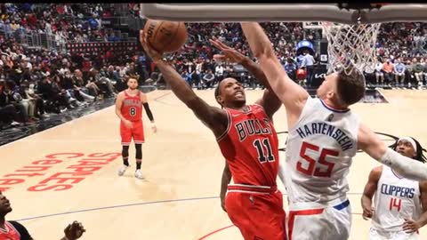 NBA: Chicago Bulls end Clippers' seven-game winning streak.