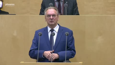 Duitse parlement noodtoestand politiek beeindigd. Pandemie is ten einde.