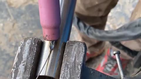 Few weldars this trick with welding secrets #pipewelder #pipeline #viralpost2023