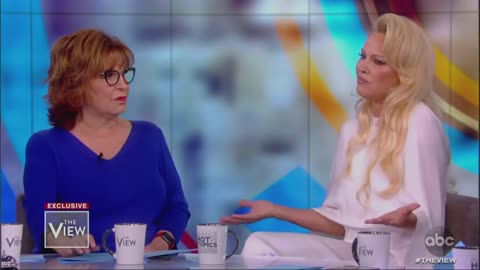 Guest Pam Anderson Outclassed Adversarial Meghan McCain Over Julian Assange Subject