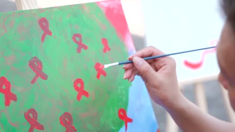 Graffiti for HIV - Chiến dịch nâng cao nhận thức về HIV trong giới trẻ
