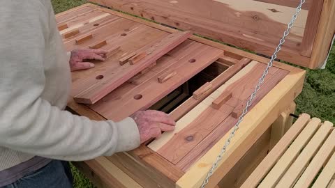 Cedar Horizontal Bee Hive