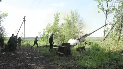 Donetsk People's Republic militias fire missiles at Ukraine forces