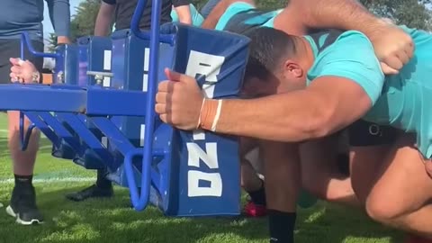 900kg England rugby scrum close up