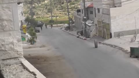 Israel Army 0 vs. Tire 1 Instant Karma