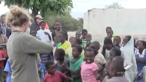 African Children Hear Violin For The First Time