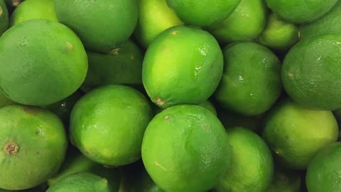 The fresh, juicy green lemons are delicious.