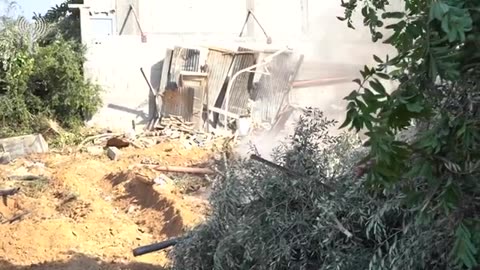 Vídeo mostra a destruição de poços de acesso à rede de túneis do Hamas