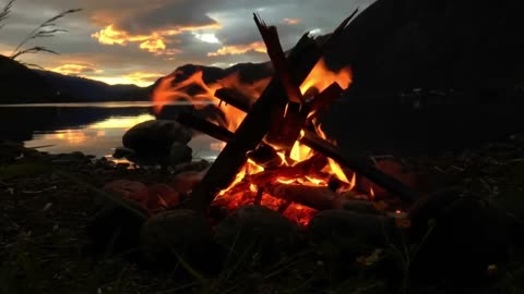 Beautiful Jazz Music with Relaxing Campfire. 8/8