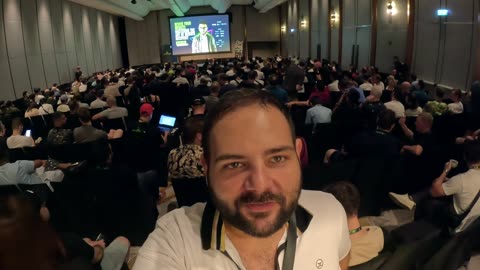 Estaba en la conferencia technologica de Chiang Mai en Tailandia