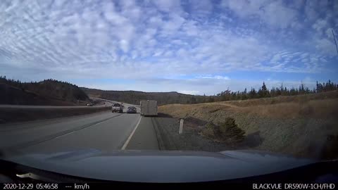 Trailer Looses a Tire