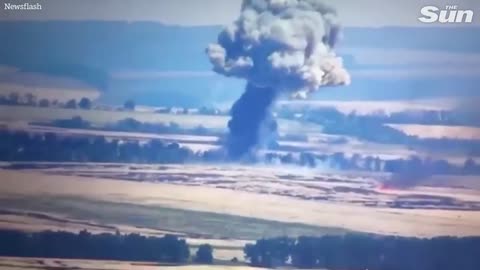 Russian tank blown up in 'Jack-in-the-box effect' by Ukrainian missile