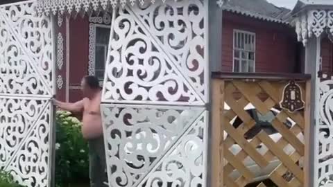 Amazing engineering design on front gate(Cute Video)