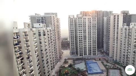 Gaur City 1st Avenue Apartments Noida Extension