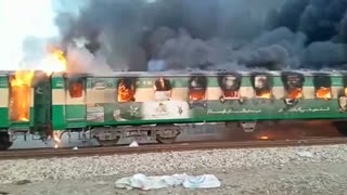 73 muertos por explosión de gas en pakistán