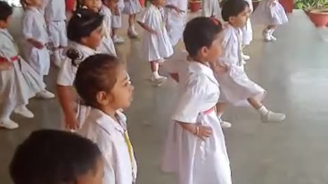 Little kids dance