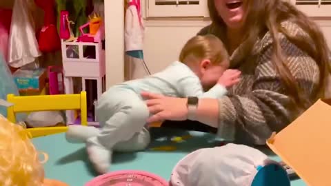 Babies vs New Toys - Funniest Home Videos by Babies amazing Reactions