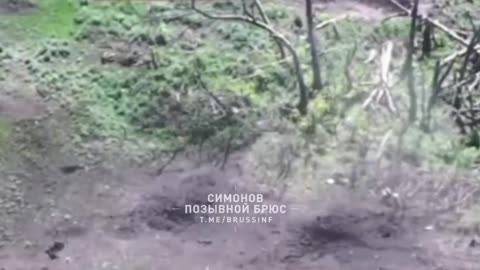 Russian fighter survives battle with 3 Ukrainian FPV drones using a shotgun