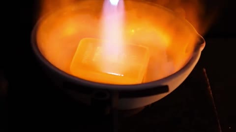 Gold bar melting process (I)