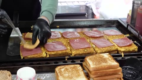 street toastmaster, who opens only for 3 hours in the morning?! toast with ham cheese