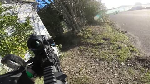 2 Ex British SOLDIERS Take On 50 Airsoft Players & DOMINATE!