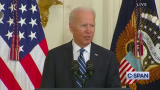 Biden Tries to Swear in New Immigrants, Ends Up Speaking Nonsense