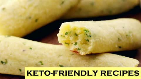 Keto Garlic and Herb Bread Sticks