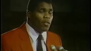 December 4, 1982 - Herschel Walker Receives College Football's Heisman Trophy