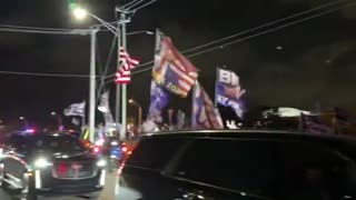 Wow Crowd of supporters greet Trump as he returns to Mar-a-Lago.