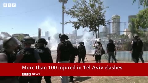 Israeli police clash with Eritrean asylum seekers in Tel Aviv