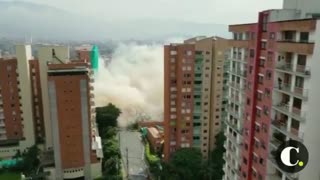 Video registró la implosión de un edificio en Medellín