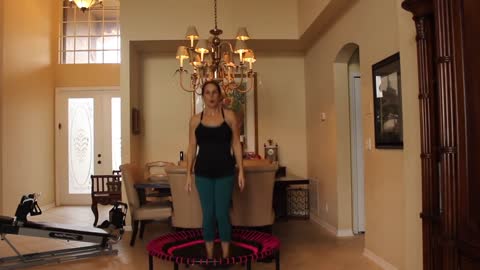 Beginner 15 Minute Rebounding Home Workout!!!