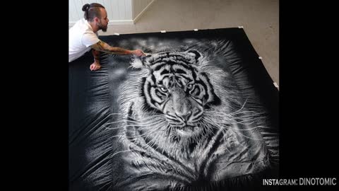 Retrato increíblemente realista de un tigre hecho son sólo 1 ingrediente