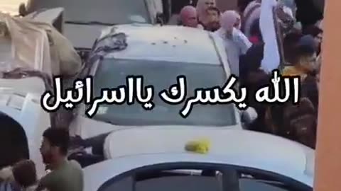 Vídeo mostra palestinos pedindo paz sendo baleados por terroristas do Hamas