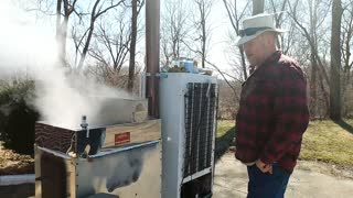 MAKING HOMEMADE MAPLE SYRUP // HOW TO COOK DOWN MAPLE SAP