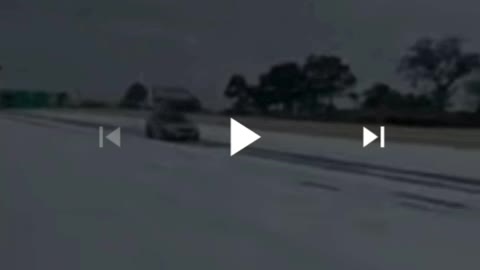 HILARIOUS!!! Man skiing down i10 in Texas