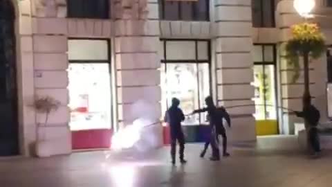 RIJEKA ULTRAS REMOVE PRIDE FLAG FROM TOWN HALL! 🇭🇷 👊🏻