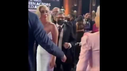 LADY GAGA AND HELEN MIRREN AT THE 2022 SCREEN ACTORS GUILD AWARDS - TESTING GAGA'S ALLEGIANCE?