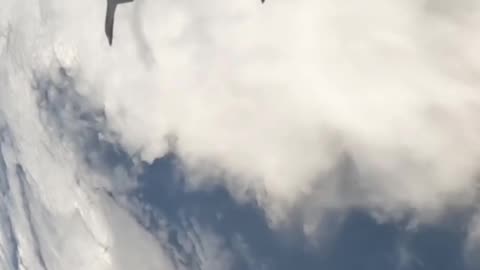 Incredible Video of US B-1 Strategic Heavy Bombers