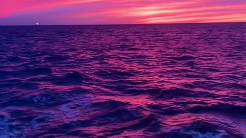 Breathtaking Sunset Captured Off the Coast of Oregon