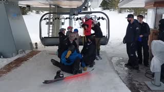 Snowboarder Gets ASSAULTED For Not Wearing A Mask In Ontario