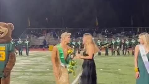 First MALE student wins homecoming QUEEN at high school in Missouri