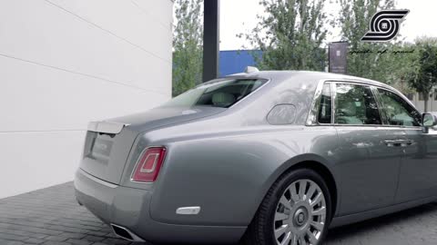 Rolls Royce Phantom in Jubilee Silver luxurious