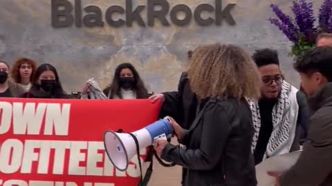 Pro-Palestinian crowd occupies BlackRock in New York.