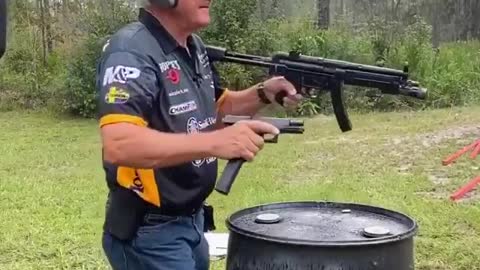 Jerry Miculek on Full Auto