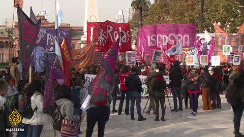 Femicide in Argentina / Protests held despite lockdowns