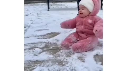 Dog playing with baby in the snow 😯🤯😲🐕 #rumble #dogs #baby #snow #viral #trending