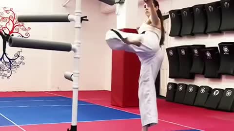 Karate girl wonderful video